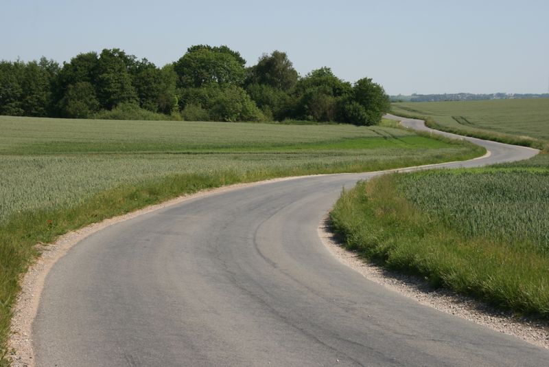 File:Middle Age-road.JPG