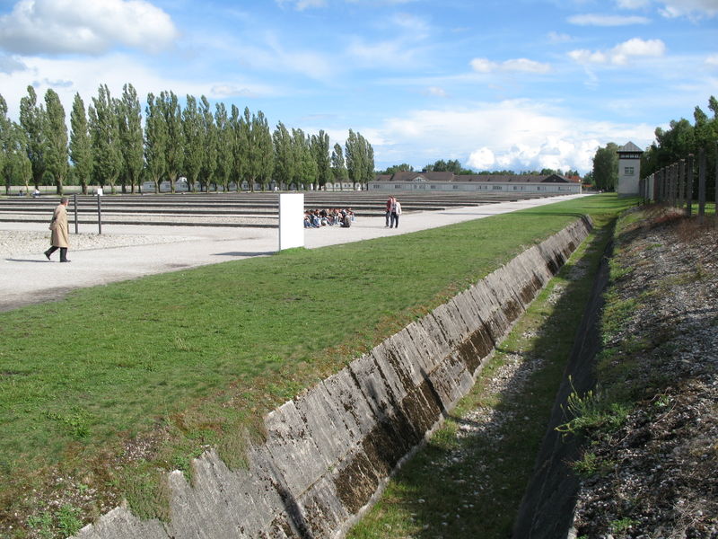 File:2503 - KZ Dachau - Trench.JPG